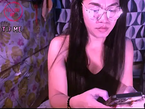 Snapshot of TSjuicyhotdrops chatting on 10-17-25, 01:25 TSjuicyhotdrops online show from 10-17-25, 01:25