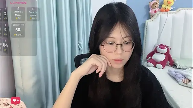 Luna-666 online show from 05-18-26, 01:06