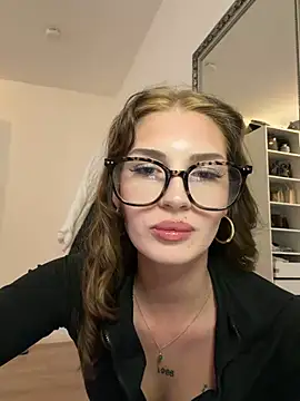 AmaraSpliss online show from 04-27-26, 05:22