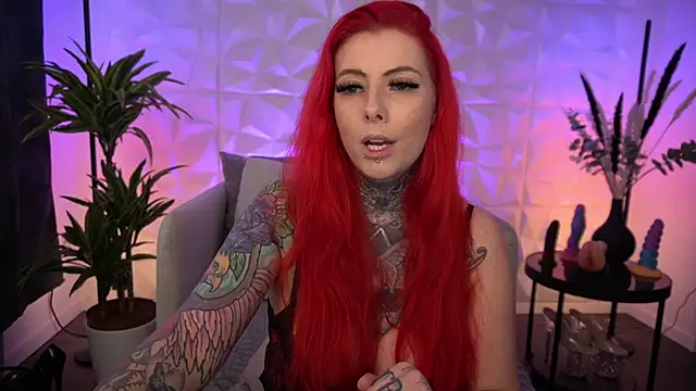 Snapshot of BonnieStylez chatting on 03-08-25, 03:17 BonnieStylez online show from 03-08-25, 03:17