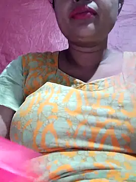 Snapshot of Gulapi_N chatting on 06-07-26, 01:15 Gulapi N online show from 06-07-26, 01:15