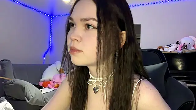 Esmi12345 online show from 04-27-26, 02:04