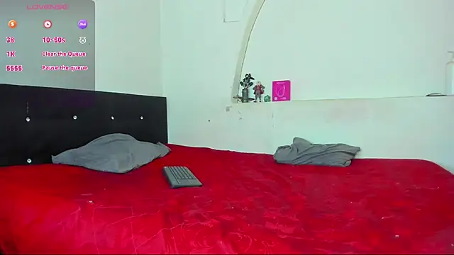 liammendoza98 online show from 05-11-26, 04:04