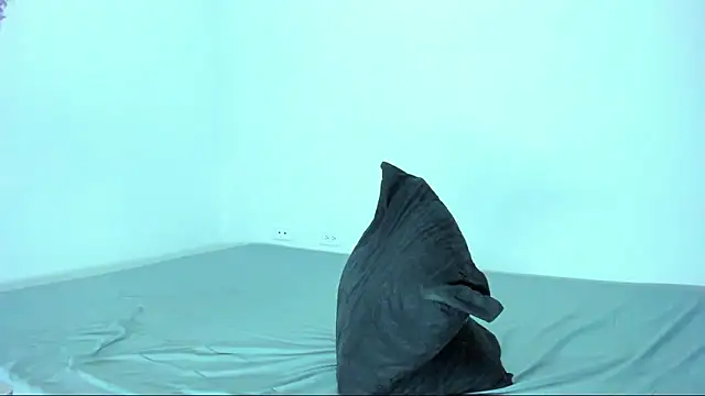 liammendoza98 online show from 06-11-26, 02:53
