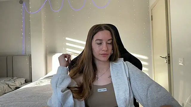 Snapshot of PrincesSsLilu chatting on 05-17-26, 04:43 PrincesSsLilu online show from 05-17-26, 04:43