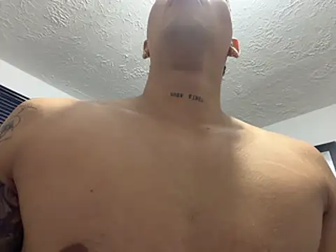 SexxxySquirterStev777 online show from 04-28-26, 01:05