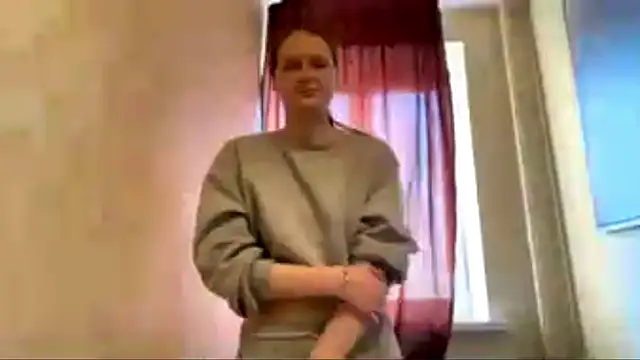 LongChillGerl online show from 05-20-26, 05:41