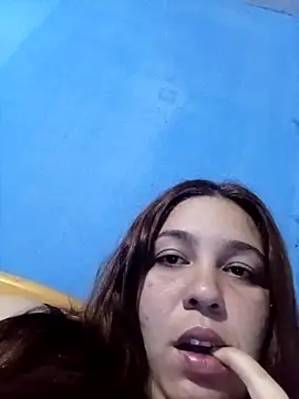 Eylora online show from 05-07-26, 03:56