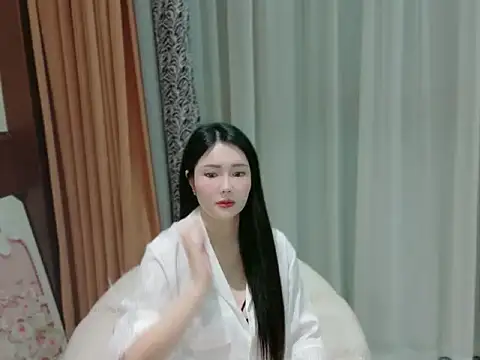 YuYu2604255 online show from 04-28-26, 12:21