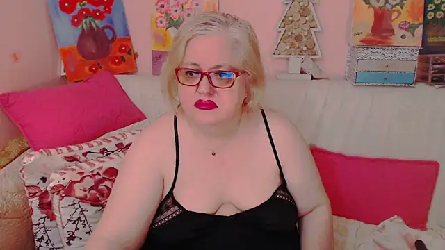 Snapshot of Maturelove_xxx chatting on 06-19-26, 07:28 Maturelove xxx online show from 06-19-26, 07:28