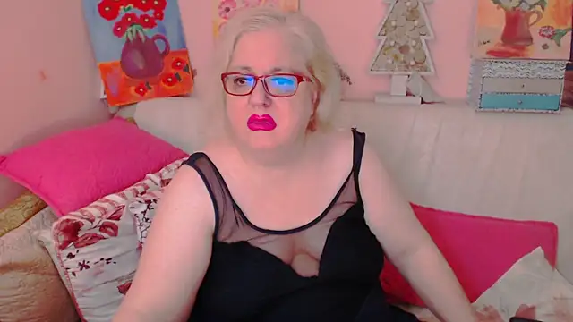 Snapshot of Maturelove_xxx chatting on 07-17-26, 07:19 Maturelove xxx online show from 07-17-26, 07:19
