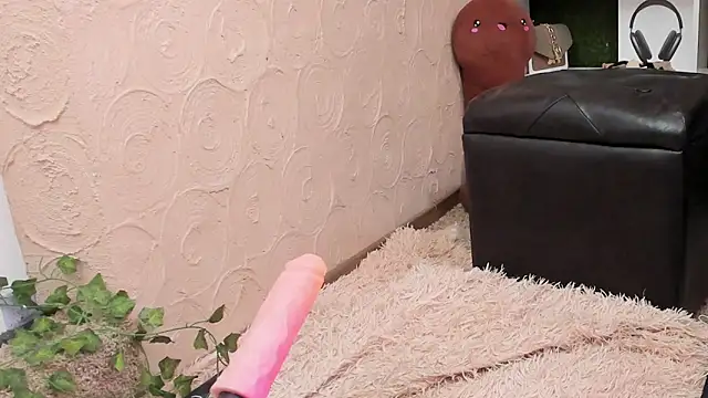 lililiana online show from 04-30-26, 07:58