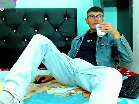 Alexx bigcockk  online show from 07-14-26, 01:39