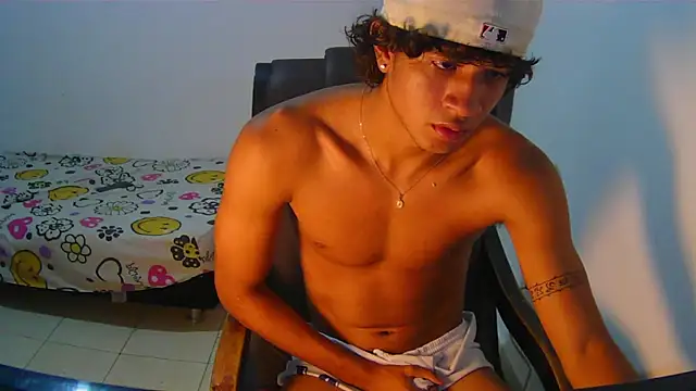 Snapshot of Hansel_take chatting on 05-12-26, 09:34 Hansel take online show from 05-12-26, 09:34
