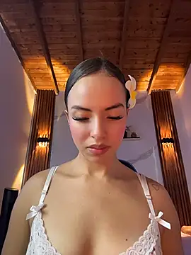 catalina lafer online show from 07-18-26, 02:21