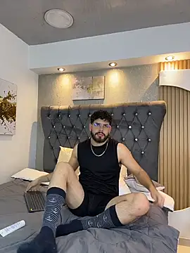 DomBoy  online show from 05-13-26, 08:27