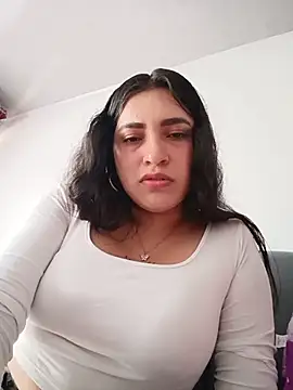Snapshot of Sky__19 chatting on 06-09-26, 07:47 Sky 19 online show from 06-09-26, 07:47