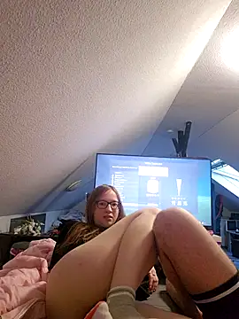 Freaky-Doll online show from 05-23-26, 07:18
