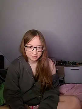 Freaky-Doll online show from 06-14-26, 08:11