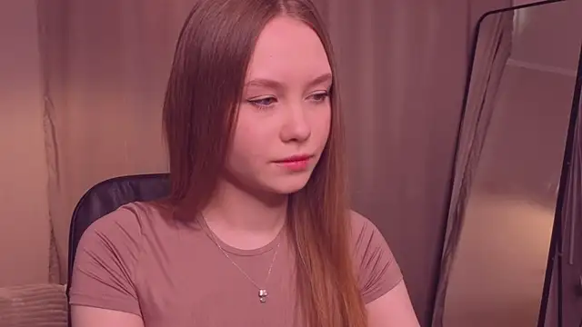 Snapshot of FloraLarsson chatting on 05-12-26, 04:09 FloraLarsson online show from 05-12-26, 04:09
