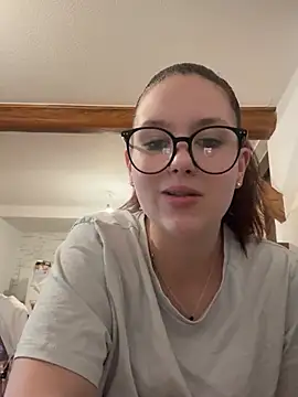 CuteBeaX online show from 05-31-26, 08:10