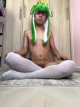 Snapshot of Asher_Young chatting on 05-22-26, 01:35 Asher Young online show from 05-22-26, 01:35