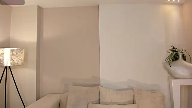 SaphiraJames online show from 07-03-26, 06:03