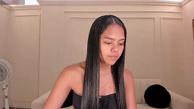 SaphiraJames online show from 07-07-26, 01:19