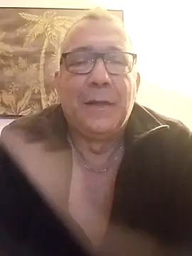 Soloyan online show from 12-22-24, 06:17