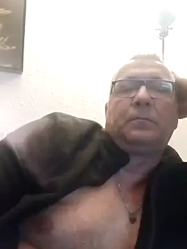 Soloyan online show from 12-26-24, 06:33