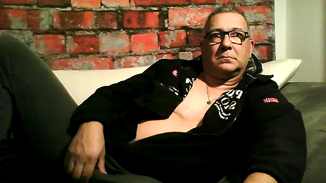 Soloyan online show from 01-06-26, 10:34