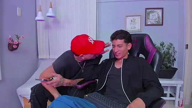 Alejo-and-Thiago online show from 05-31-26, 02:35