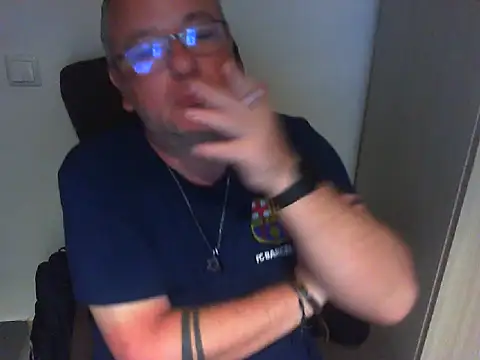Snapshot of GeorgeCarlo chatting on 05-08-26, 05:40 GeorgeCarlo online show from 05-08-26, 05:40