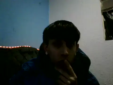 Snapshot of caos_mod chatting on 05-15-26, 09:22 caos mod online show from 05-15-26, 09:22