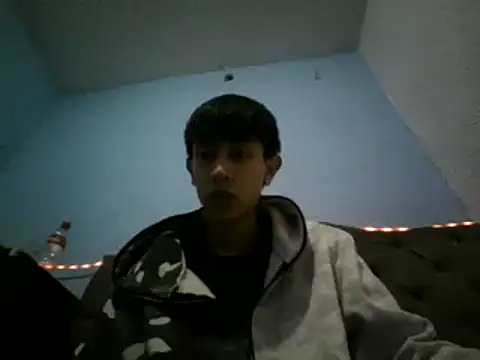 Snapshot of caos_mod chatting on 05-24-26, 04:28 caos mod online show from 05-24-26, 04:28