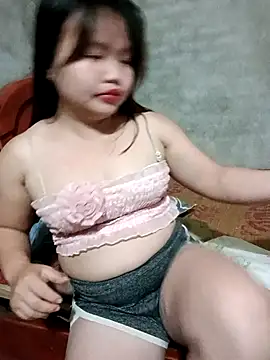 Lily Henry online show from 05-11-26, 12:44