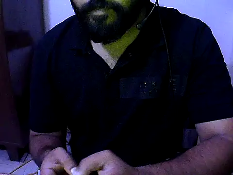 Snapshot of married_man22 chatting on 06-12-26, 09:35 married man22 online show from 06-12-26, 09:35