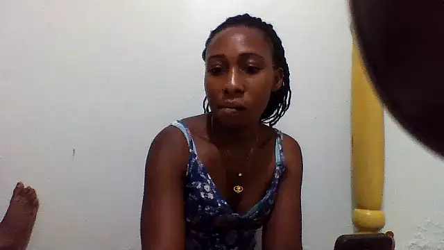 Snapshot of Rerpuss chatting on 06-06-26, 07:02 Rerpuss online show from 06-06-26, 07:02