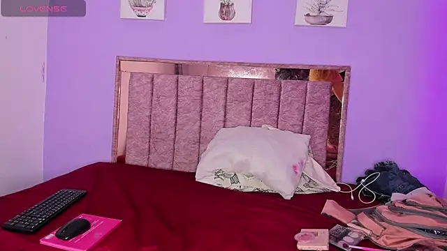 selene cute05 online show from 05-26-26, 10:17