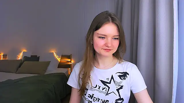 Snapshot of LookEva chatting on 06-01-26, 03:41 LookEva online show from 06-01-26, 03:41