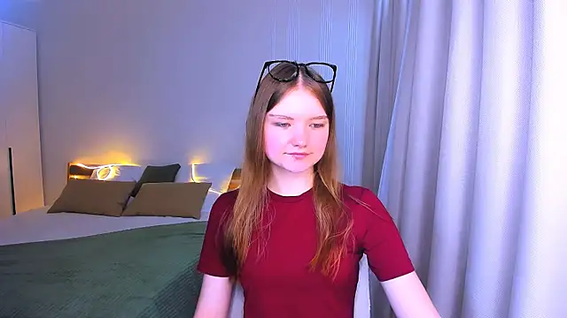 Snapshot of LookEva chatting on 06-10-26, 04:12 LookEva online show from 06-10-26, 04:12