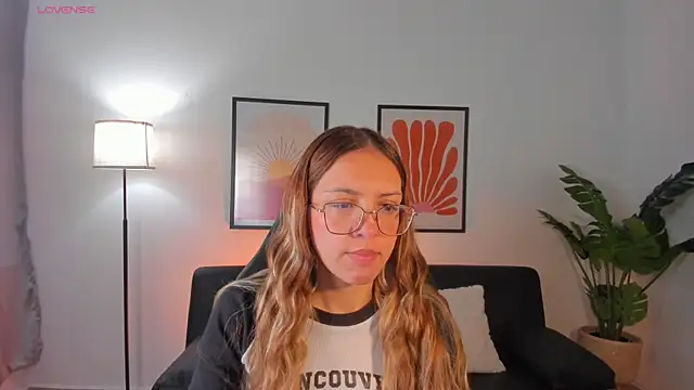 Amelia Sanz online show from 07-14-26, 11:38