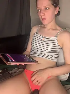 Tatum-Bear online show from 07-19-26, 09:18