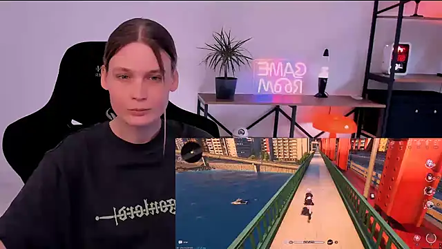 Nessi Villain online show from 05-22-26, 01:28