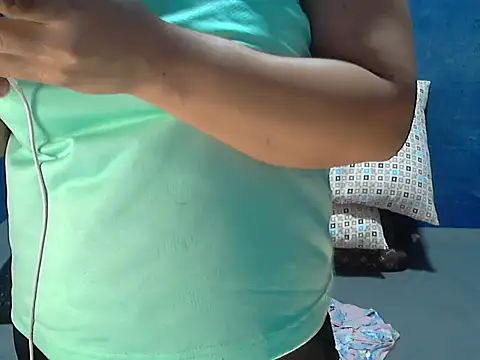 hotchilimom online show from 03-09-26, 04:27