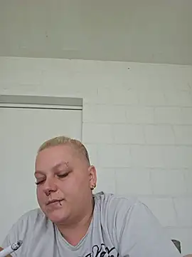 Snapshot of Lady_Peggi chatting on 06-09-26, 06:25 Lady Peggi online show from 06-09-26, 06:25