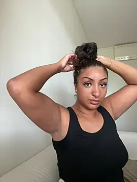 juicyprincess66 online show from 06-09-26, 04:18