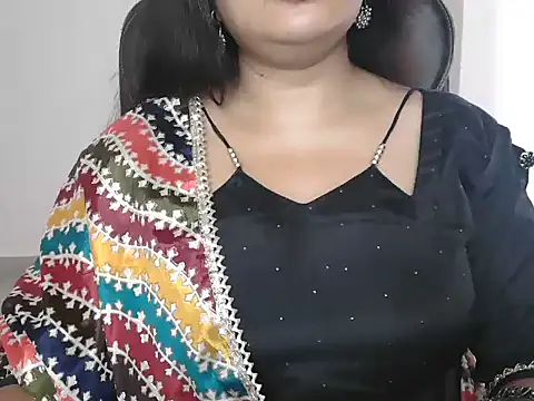Snapshot of Yanshi23 chatting on 05-16-26, 03:36 Yanshi23 online show from 05-16-26, 03:36