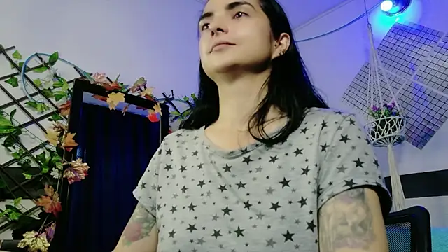 KandyParis online show from 07-17-26, 04:56