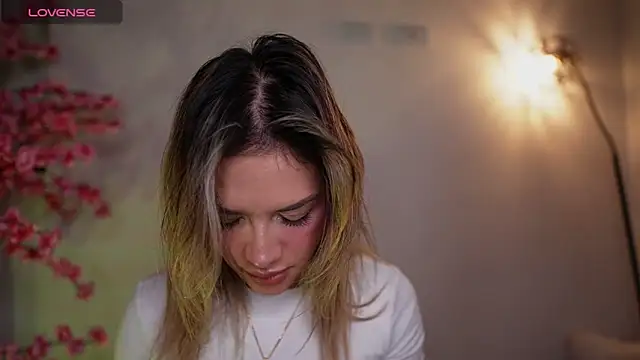 R4-V3N online show from 01-14-25, 08:41